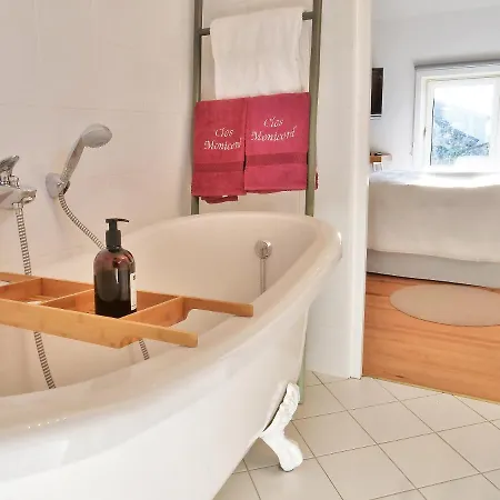 Clos Monicord Bed and Breakfast *