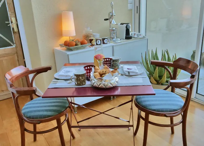 Clos Monicord Bed & Breakfast *